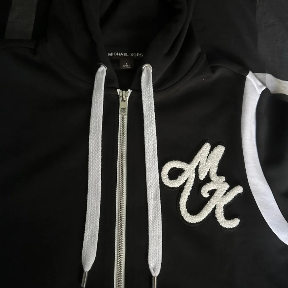 Michael Kors Hoodie - Picture 5 of 5